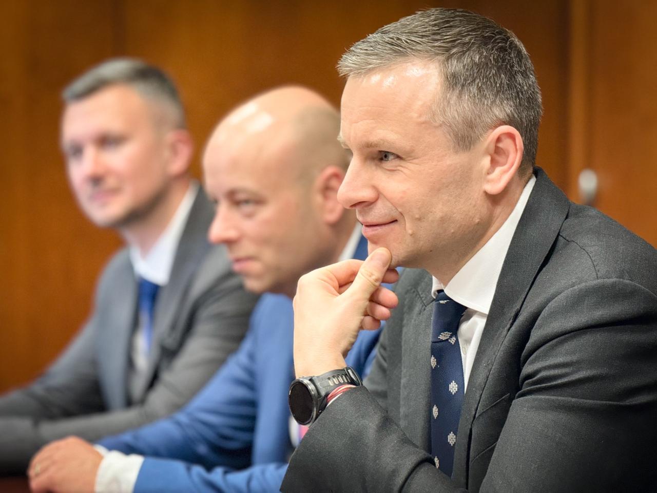 Сергей Марченко встретился с представителями Правительства и Белого дома США: о чем говорили и принявшие решение 2